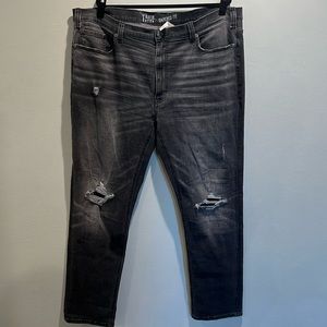 True Nation
Destructed Grey Tapered-Fit Stretch Jeans